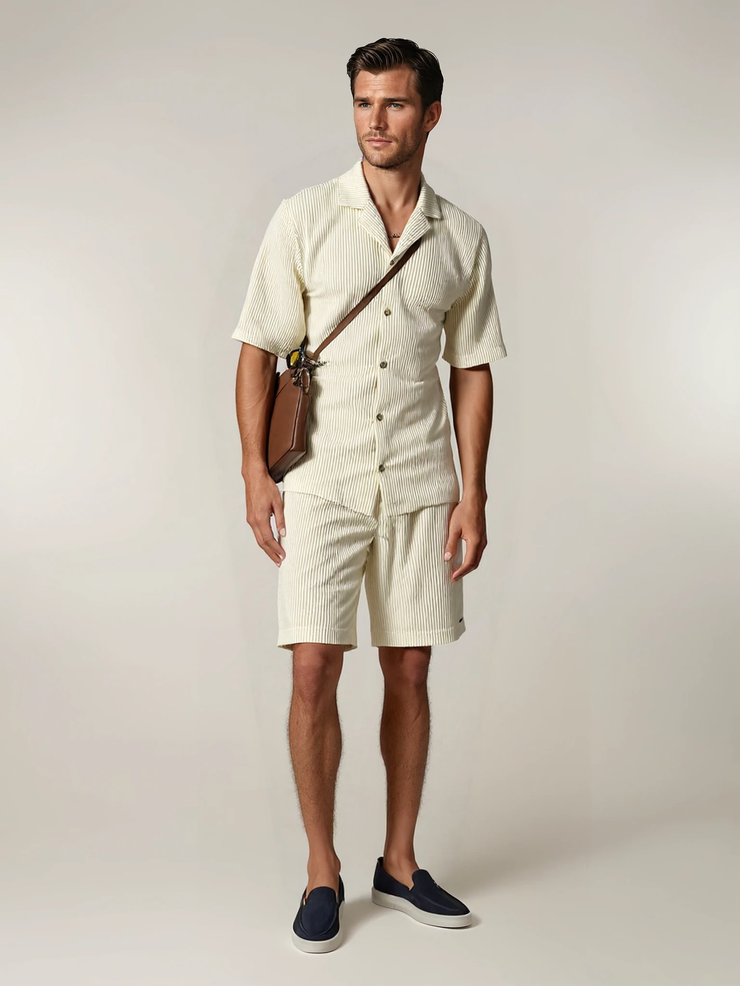 Stripped set beige