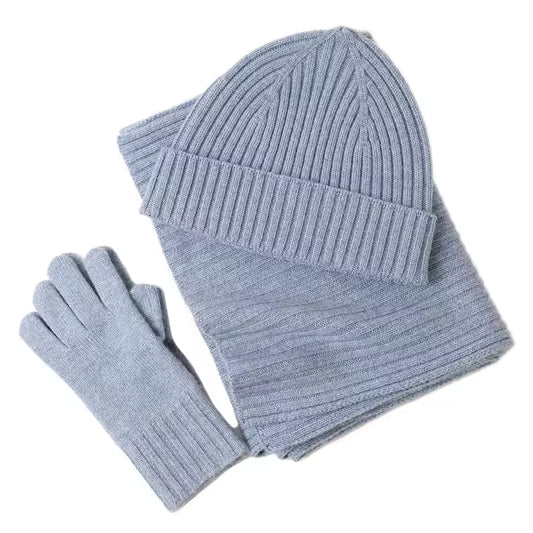 100% CASHMERE WINTERTIME ESSENTIALS